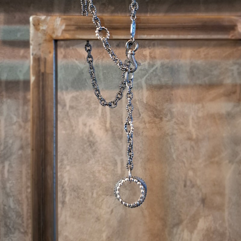 KAND κολιε κυκλος